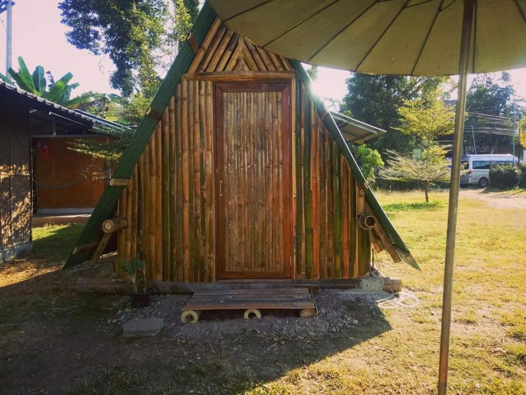 فندق Sleepy Hut باي المظهر الخارجي الصورة