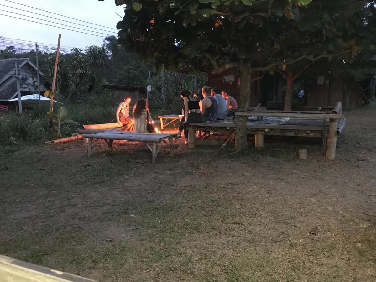 فندق Sleepy Hut باي المظهر الخارجي الصورة